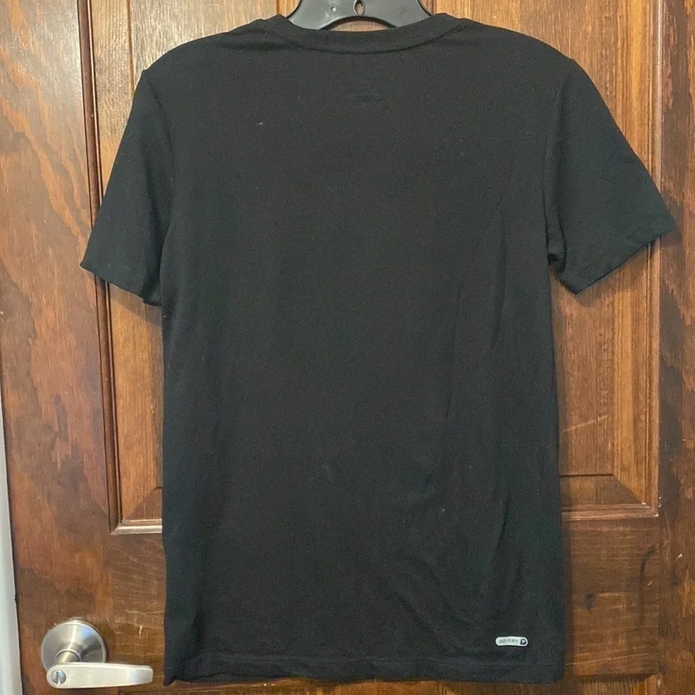 Old Navy go-dry short sleeve T-shirt